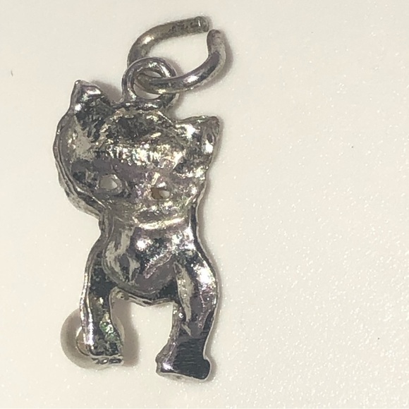 Vtg Sterling Silver Kitten & Ball Mini Charm / Pendant - Picture 2 of 2